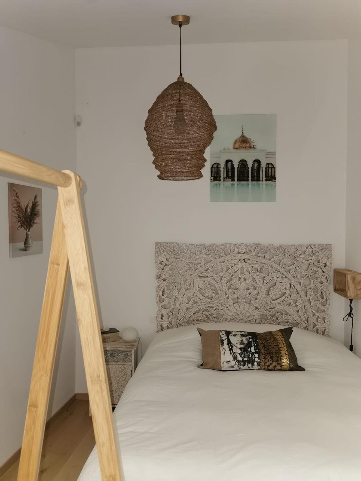 Апартаменты Logement Le Bois Le Pretre Понт-а-Муссон Экстерьер фото