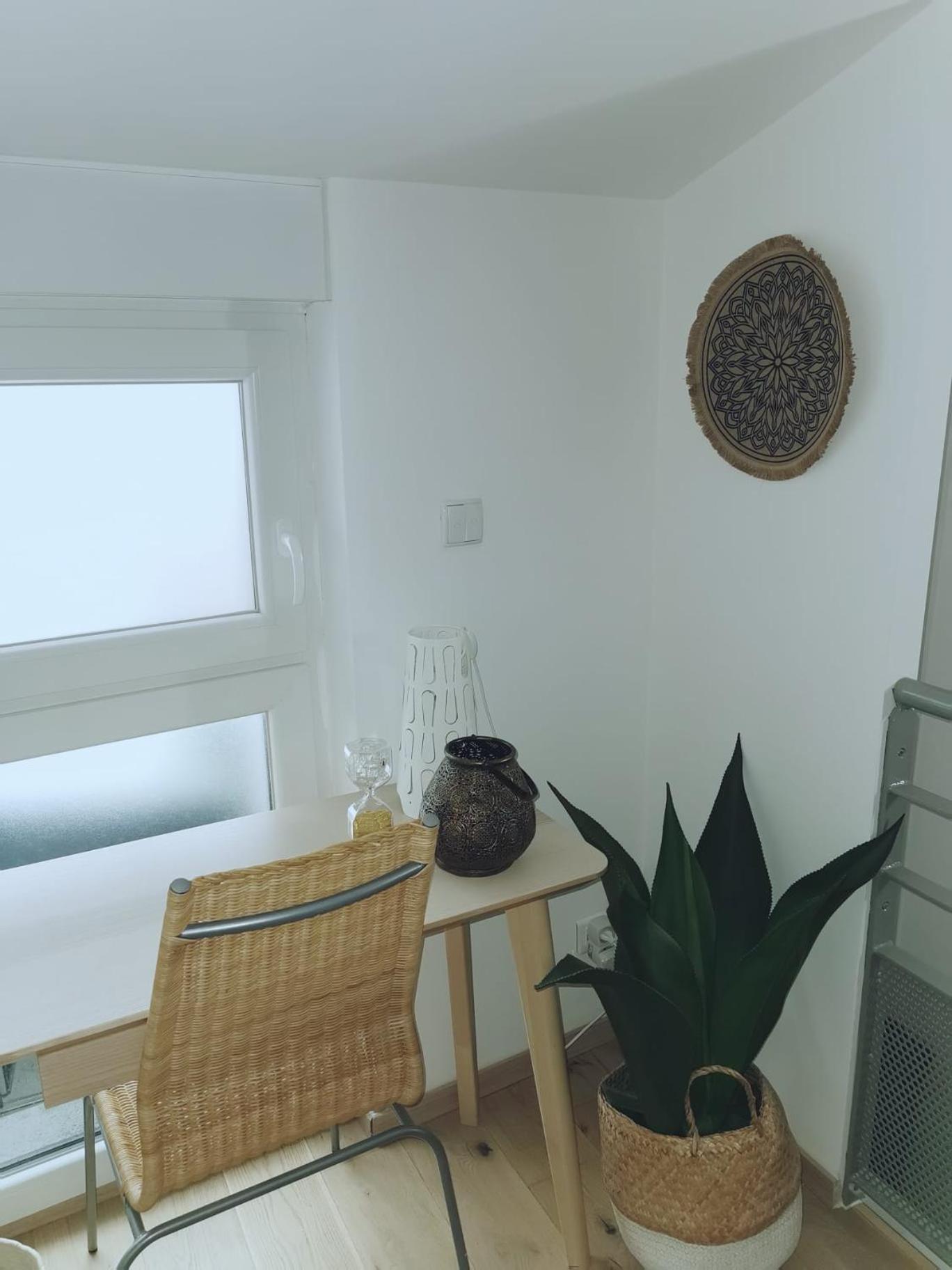Апартаменты Logement Le Bois Le Pretre Понт-а-Муссон Экстерьер фото